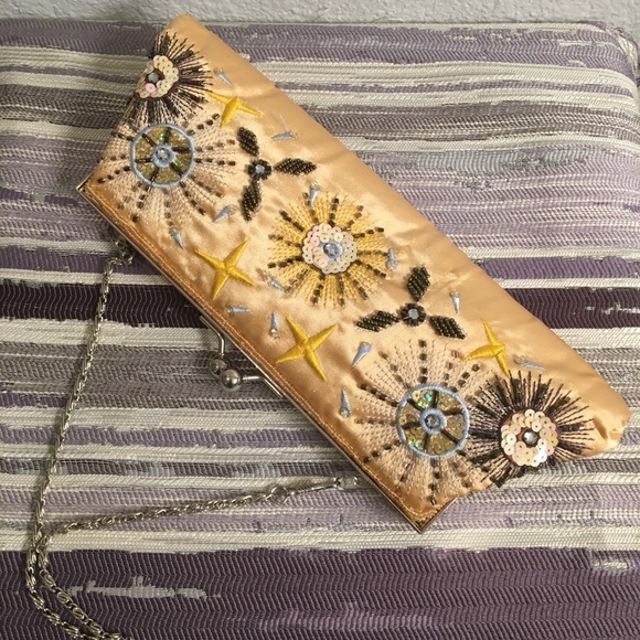 Purse - Picture 3 of 7